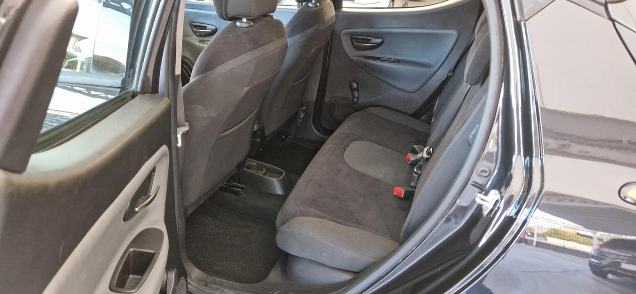 Lancia Ypsilon 1.3 Mjt 95cv 5 porte S&S Platinum