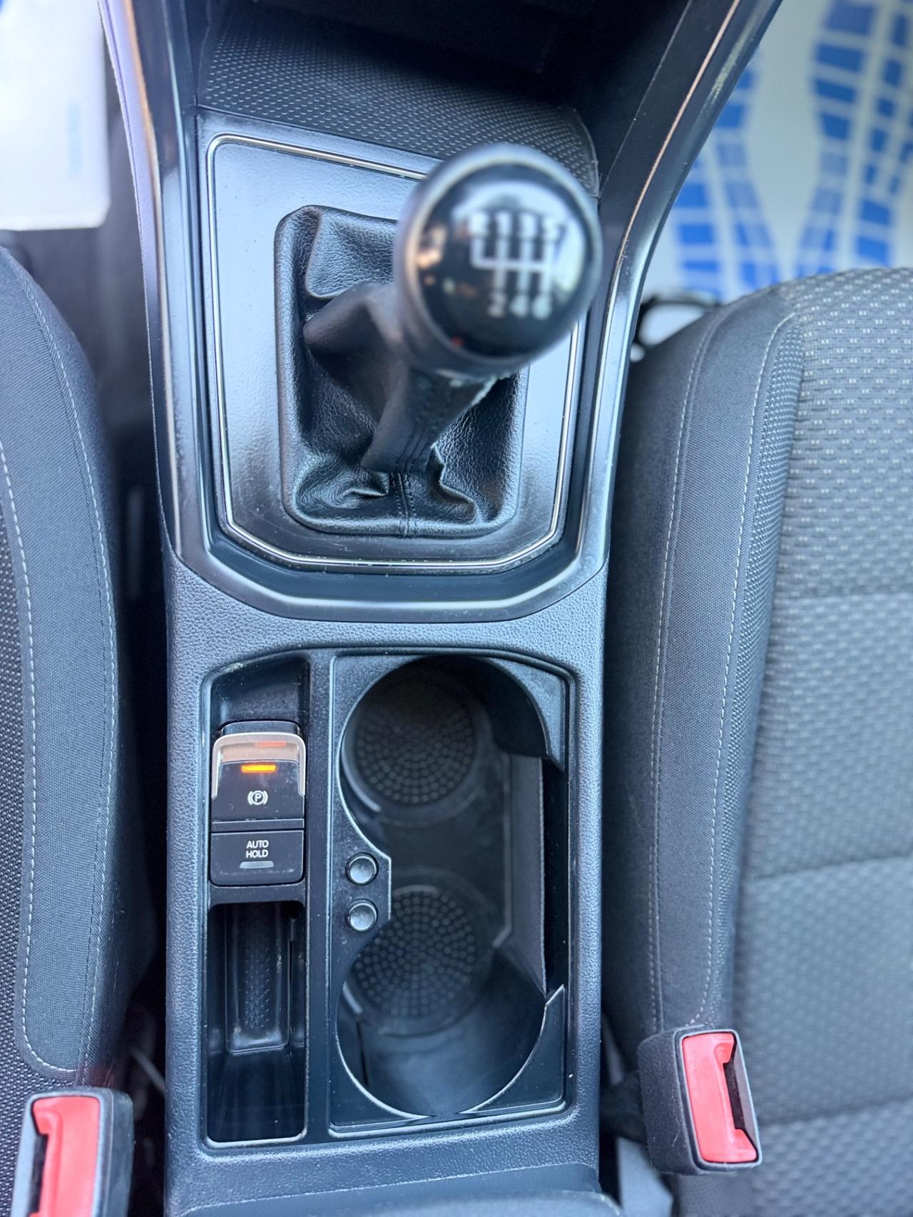 Volkswagen Touran 2016 1.6 TDI 7 posti OK NEOPATENTATI ! ! !