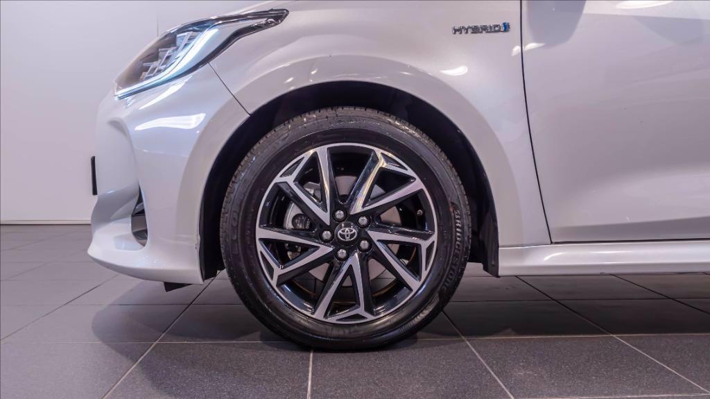 TOYOTA Yaris 1.5h Trend del 2021
