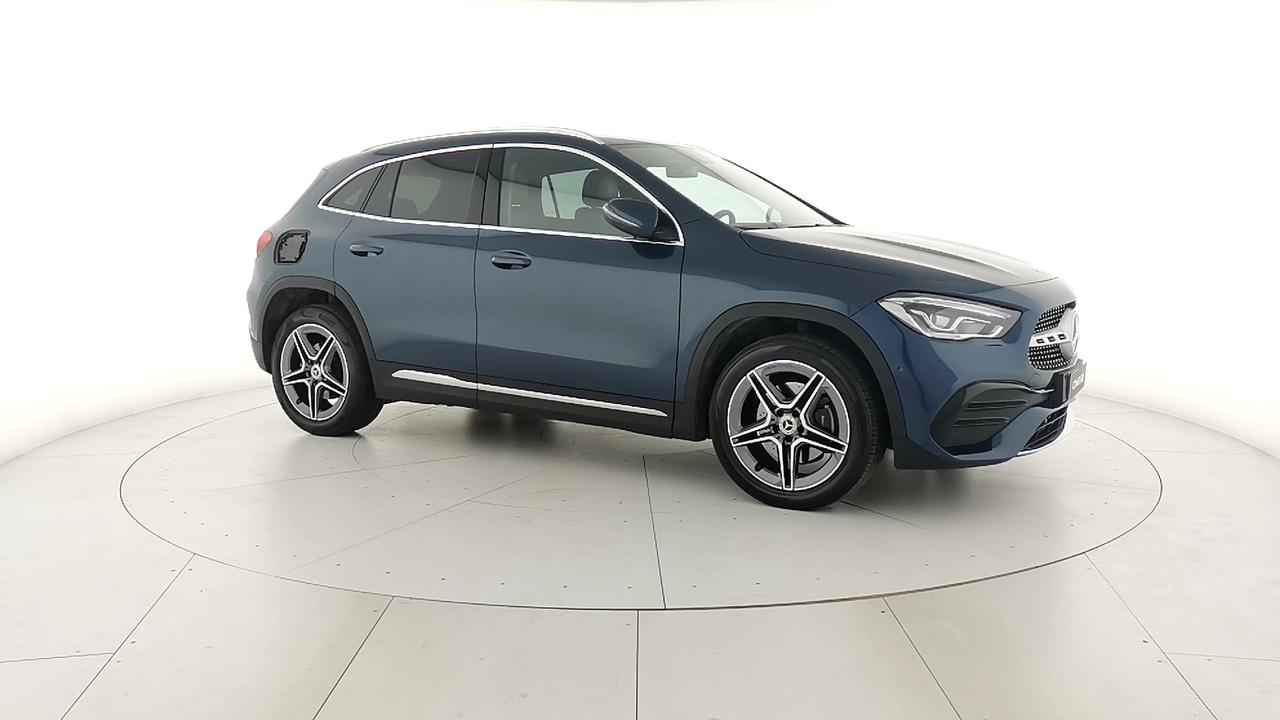 Mercedes-Benz GLA-H247 2020 - GLA 250 e phev (eq-power) Premium auto