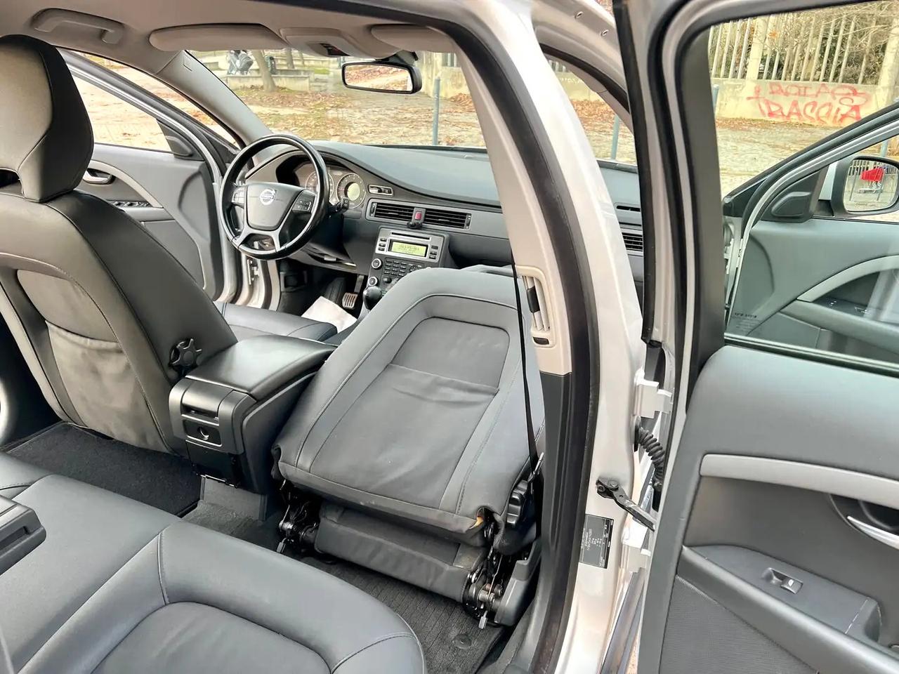 Volvo V70 2.0 D 136cv 6M Kinetic