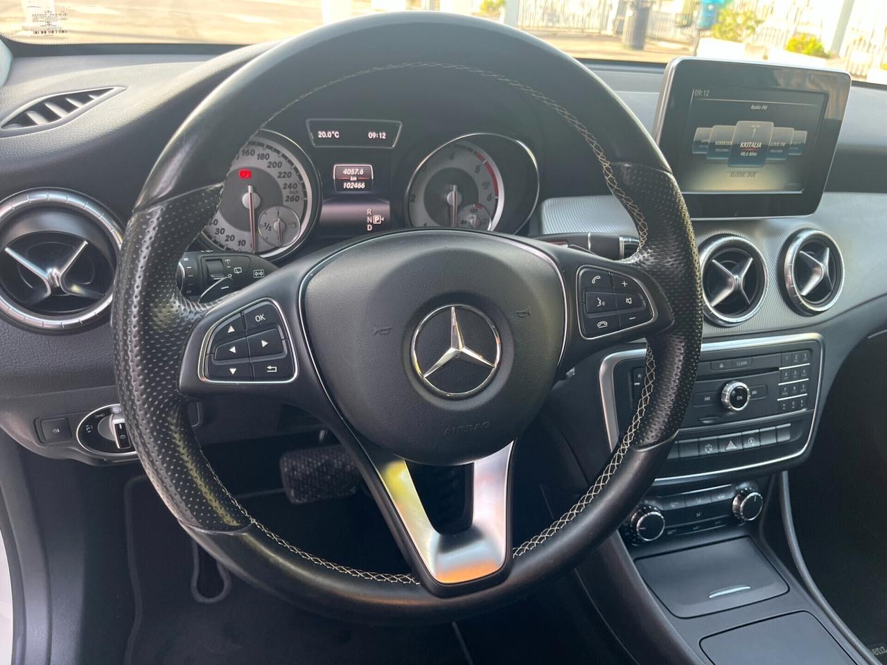 Mercedes-benz CLA 200 CDI Automatic Sport Km 99.00