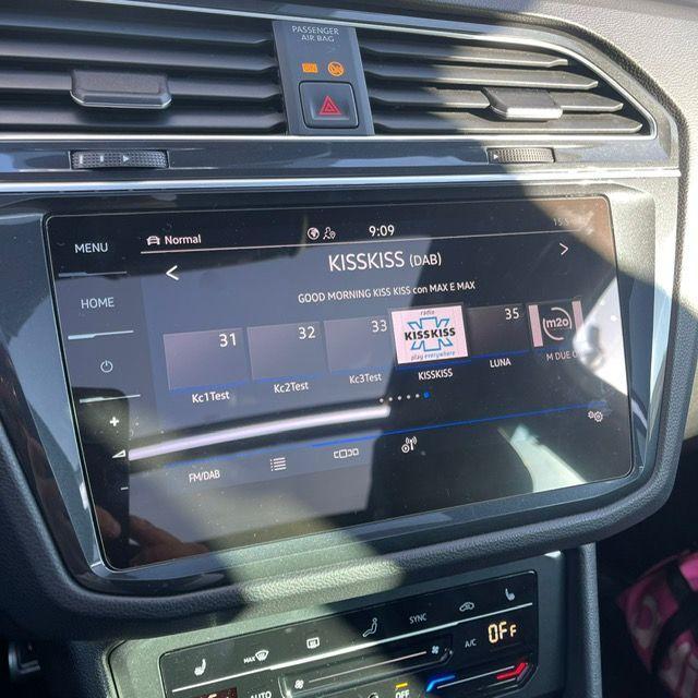 VOLKSWAGEN - Tiguan - 2.0 TDI DSG R-LINE