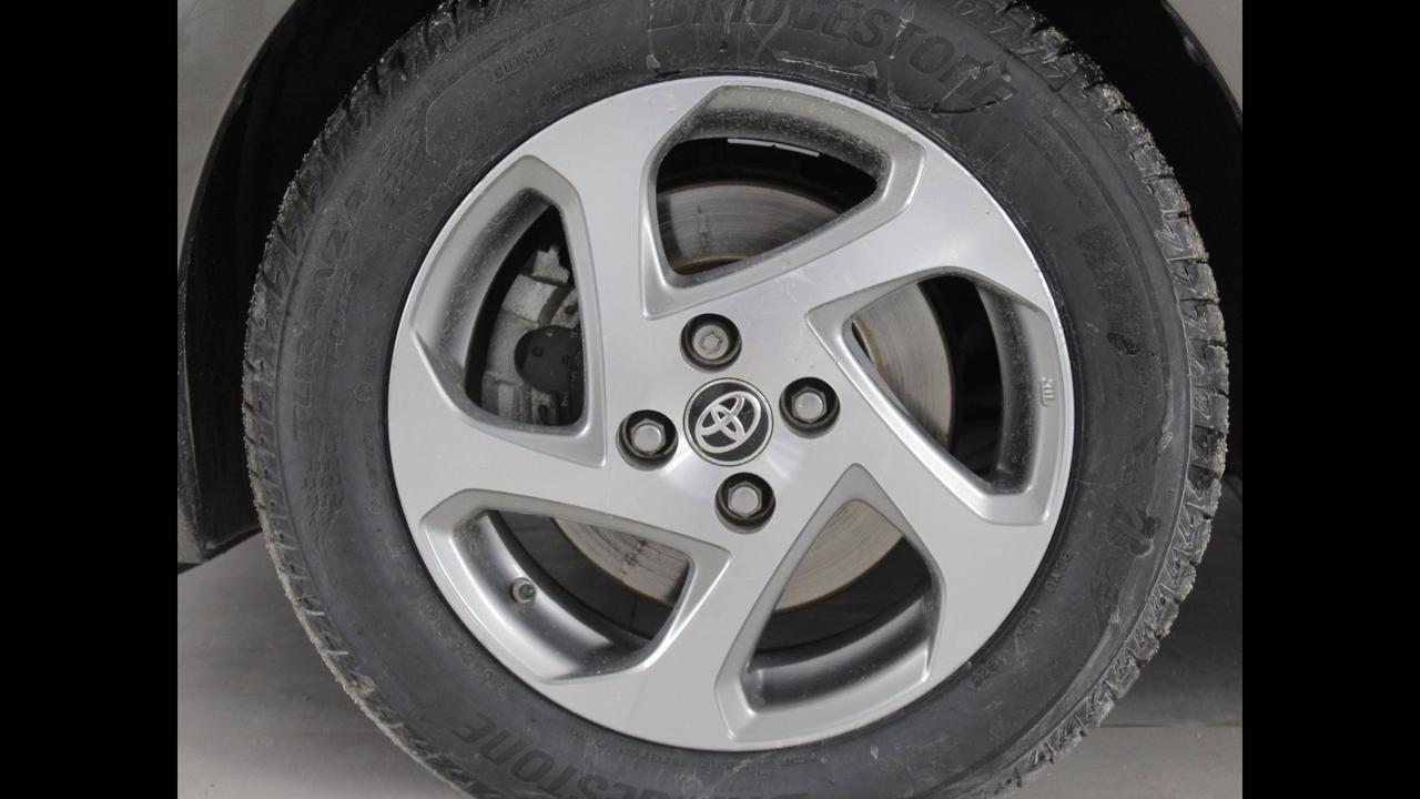 TOYOTA Yaris III 2015 - Yaris 5p 1.5h Active my16