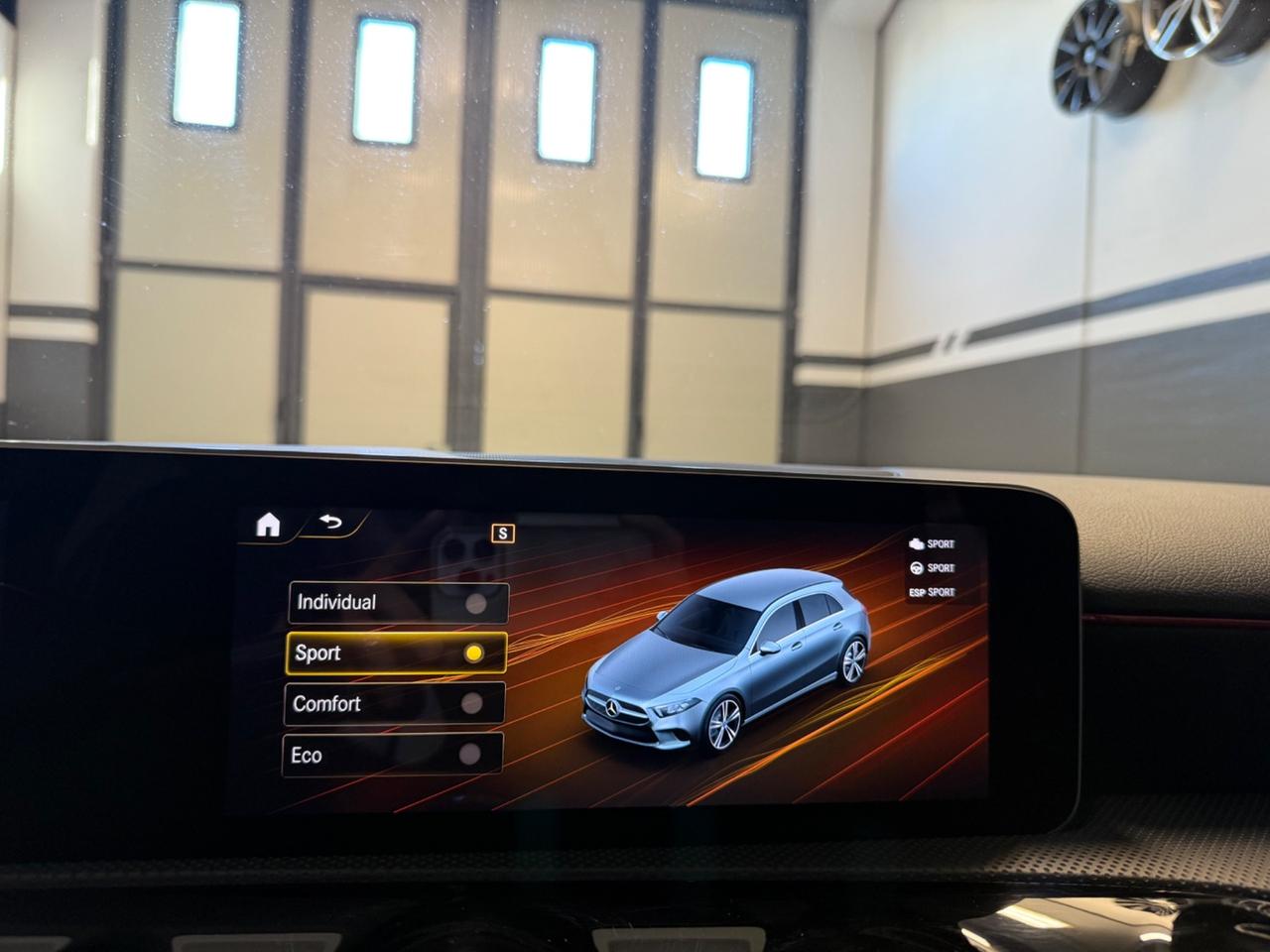 Mercedes-benz A 200 d Automatic Premium Amg