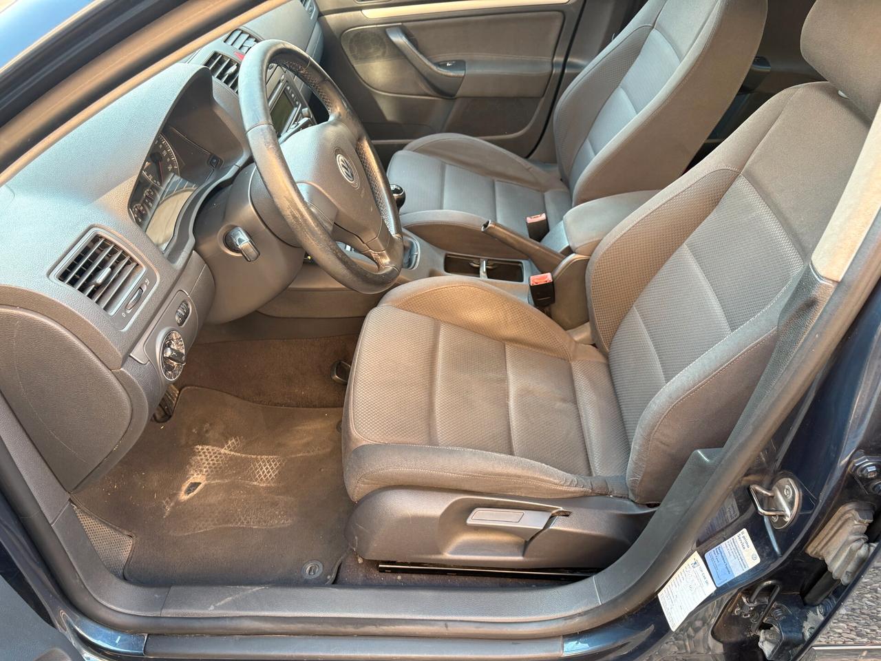 VW Golf 2.0TDI - 140CV 5p.