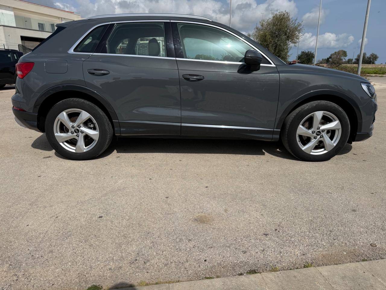 Audi Q3 35 TDI S tronic Business Advanced