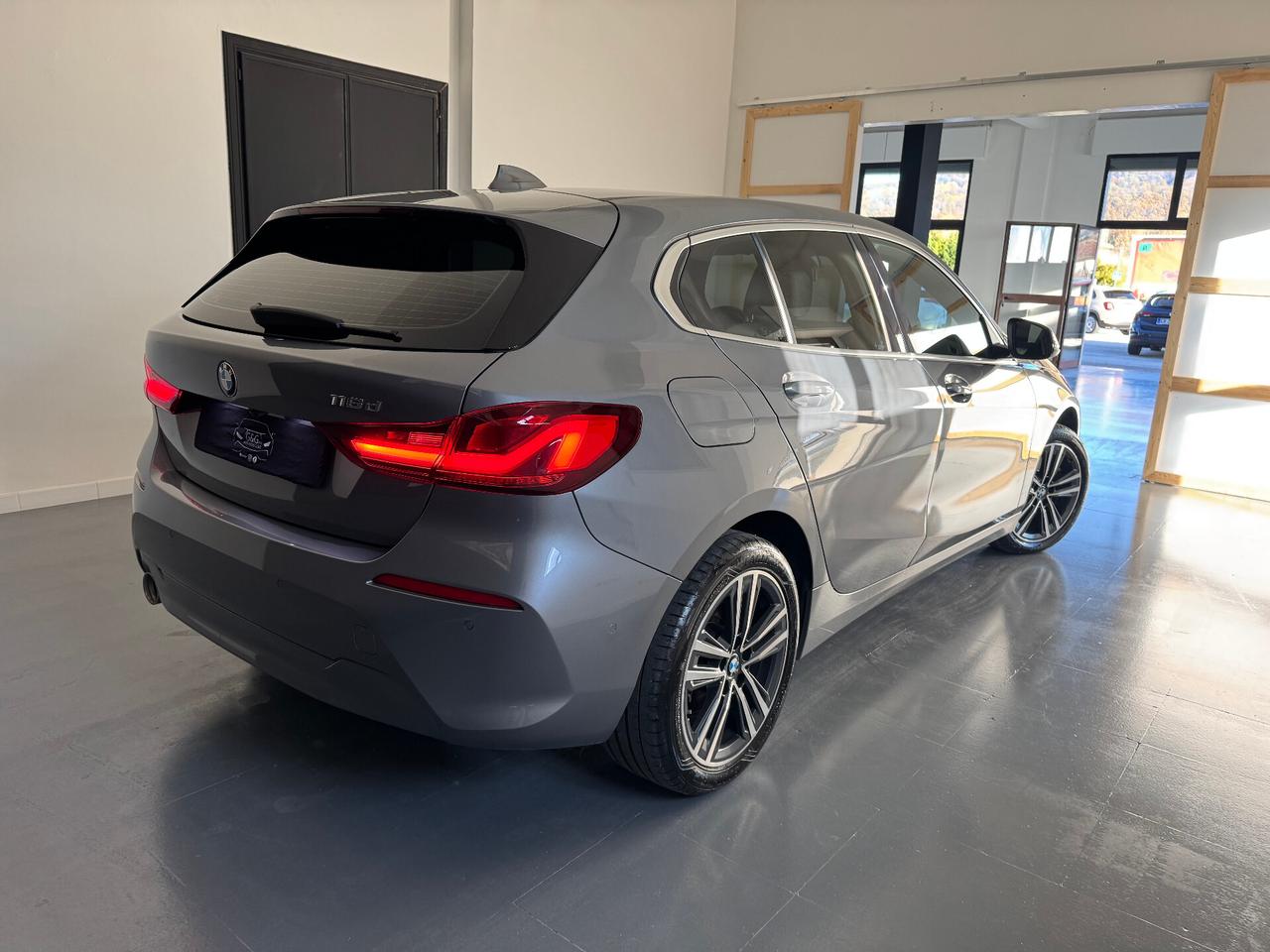 Bmw Serie 1 F40 116d - 2022