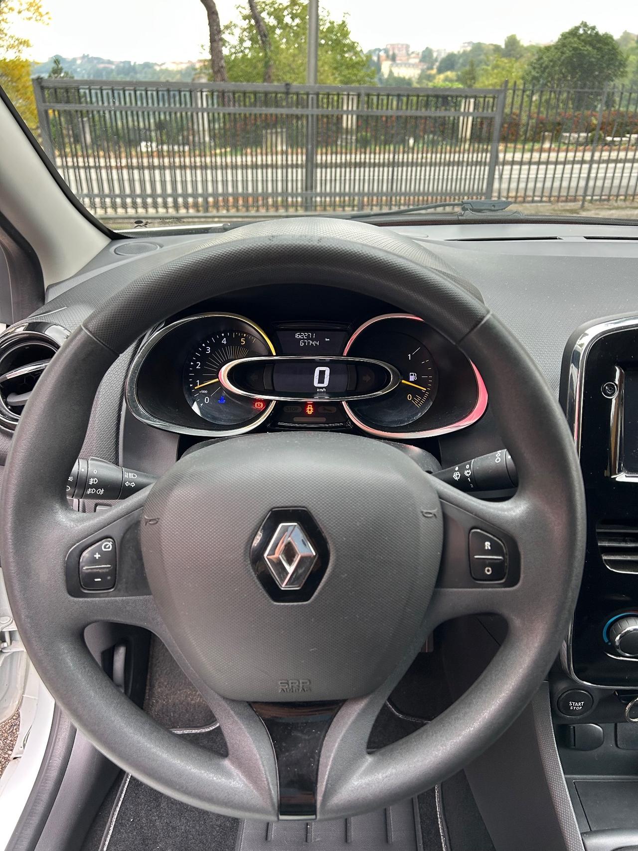 Renault Clio 1.5 dCi 8V 90CV Start&Stop 83gr 5 porte EcoBusiness