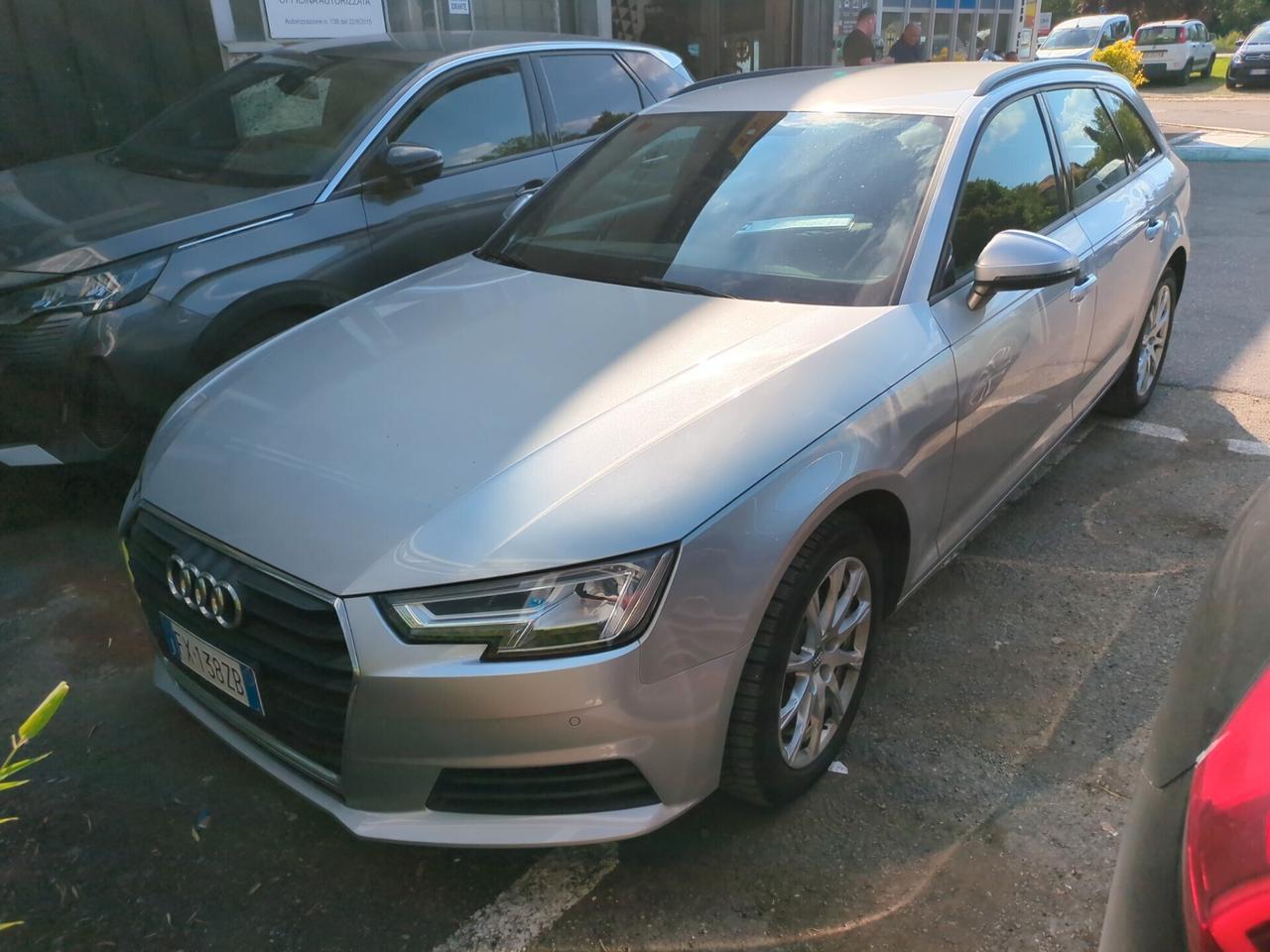 Audi A4 2.0 TDI 150cv *FULL OPT.-LED* da VETRINA