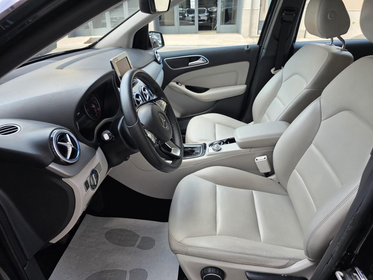 Mercedes-benz B 180 CDI Premium+Cerchi 18+Pelle Totale..