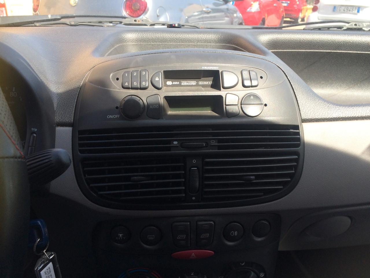 2003 Fiat Punto 1.2i cat 5 porte EL tagliandata! per neopatentati!
