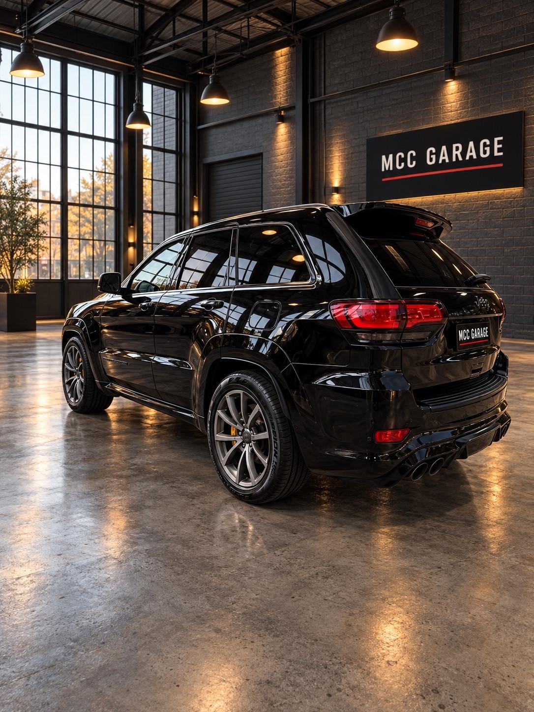 Jeep Grand Cherokee trackhawk 6.2 supercharged