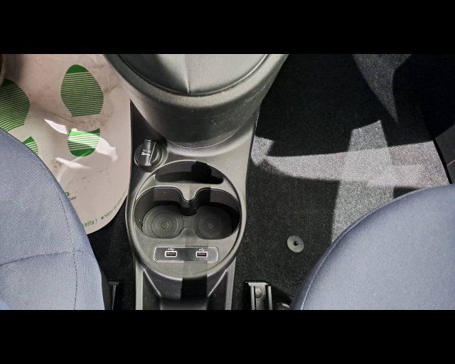 FIAT 500 1.0 hybrid Club 70cv