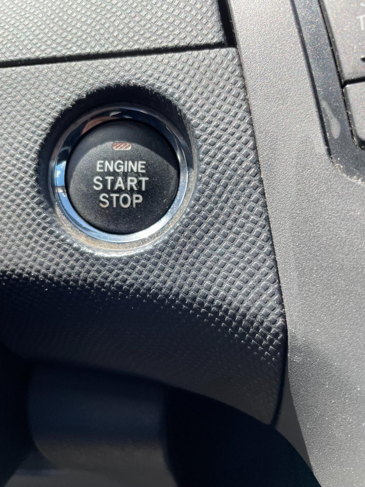 Toyota Yaris 1.3 5 porte Sol