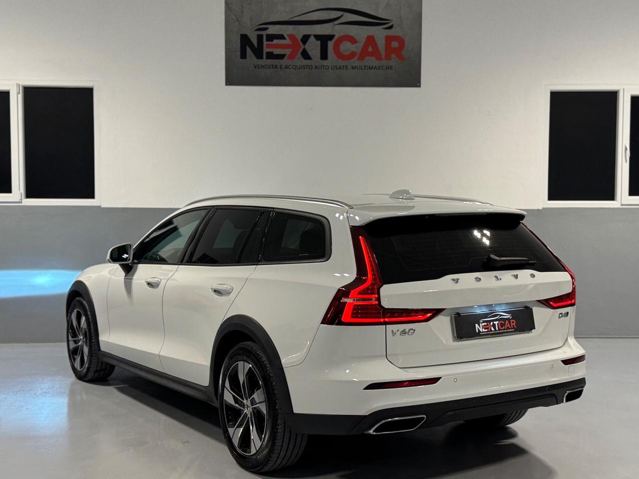Volvo V60 Cross Country D4 AWD Automatico !