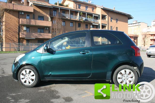 TOYOTA Yaris 1.0 3 porte Sol