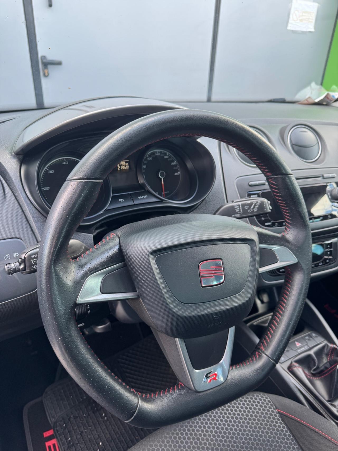 Seat Ibiza FR 1.6 TDI 105 CV ADATTA A NEOPATENTATI
