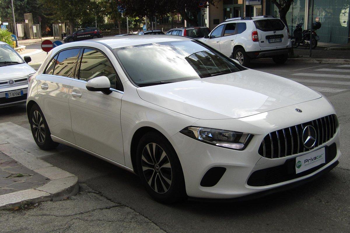 MERCEDES A 180 d Automatic Business