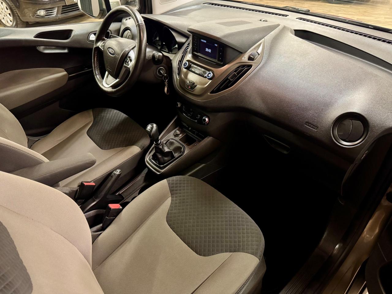 Ford Tourneo Courier 1.5 Sport