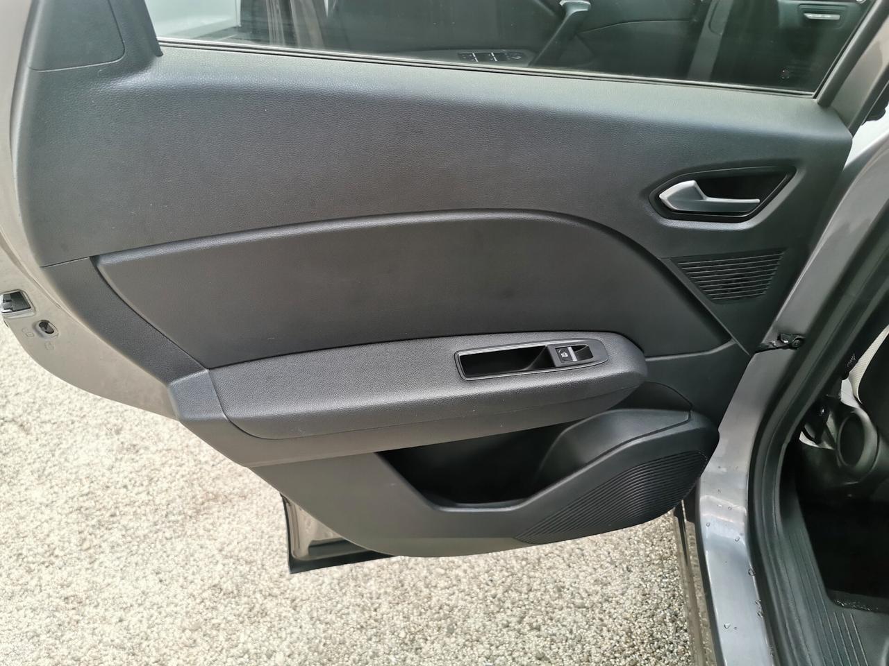 Renault Captur 1.0 TCe 100cv GPL Intens