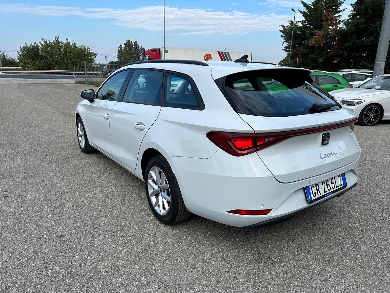 Seat Leon Sportstourer 2.0 TDI 150 CV DSG Business - 2023