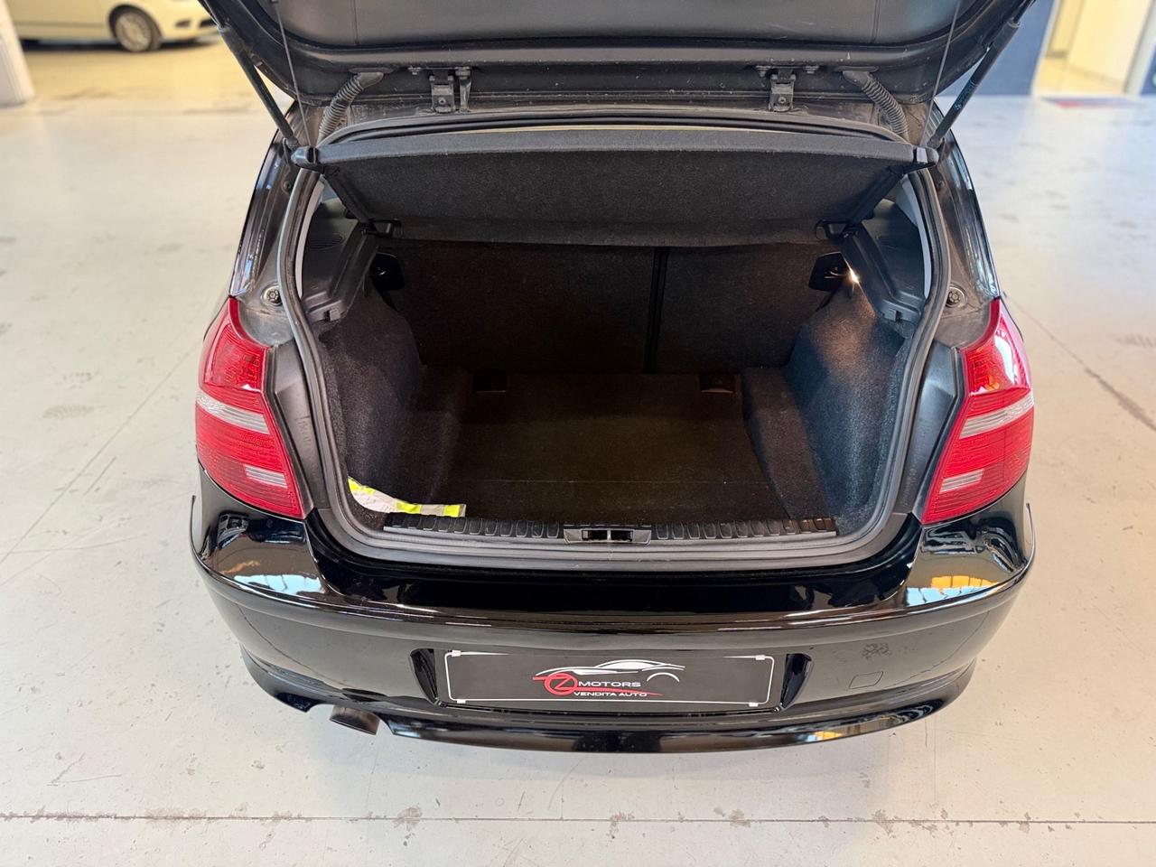 Bmw 116 116d 2.0 116CV cat 5 porte Attiva NEOPATENTATI