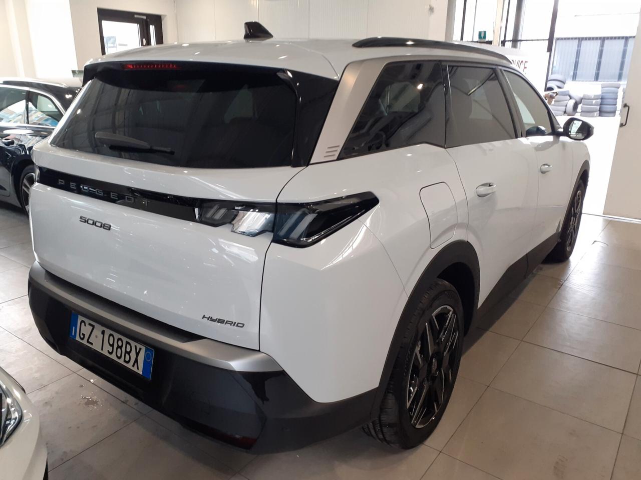 Peugeot 5008 Hybrid 145 e-DCS6 Allure