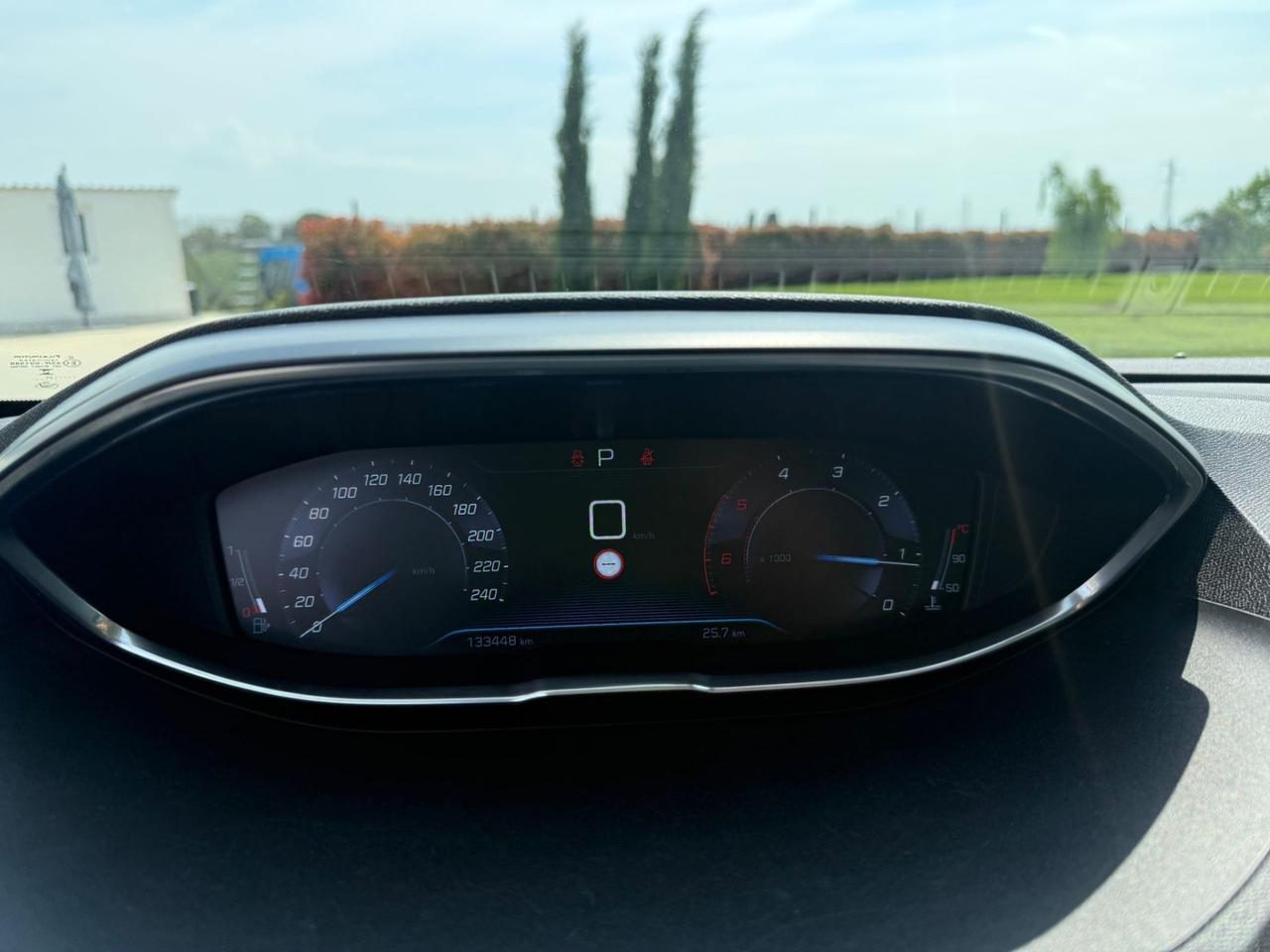 Peugeot 5008 7 POSTI