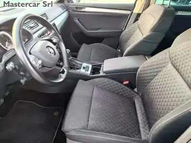 SKODA Superb Wagon Wagon iV 1.4 tsi phev Style dsg -GE476CM