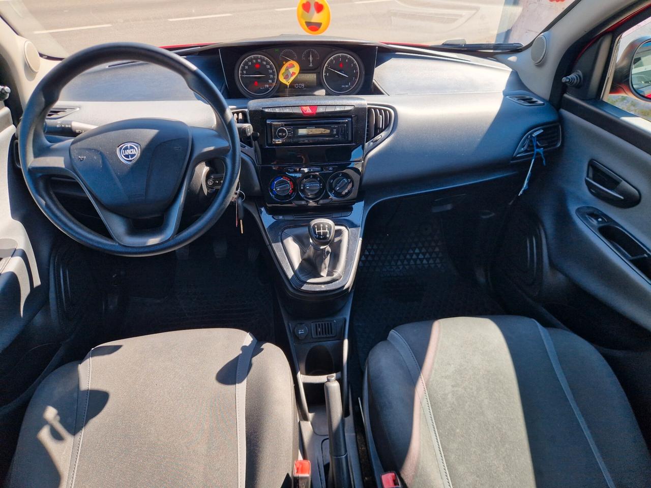 Lancia Ypsilon 1.2 69 CV 5 porte Silver-2018