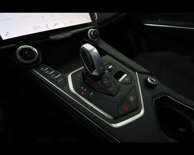 LYNK & CO 01 PHEV