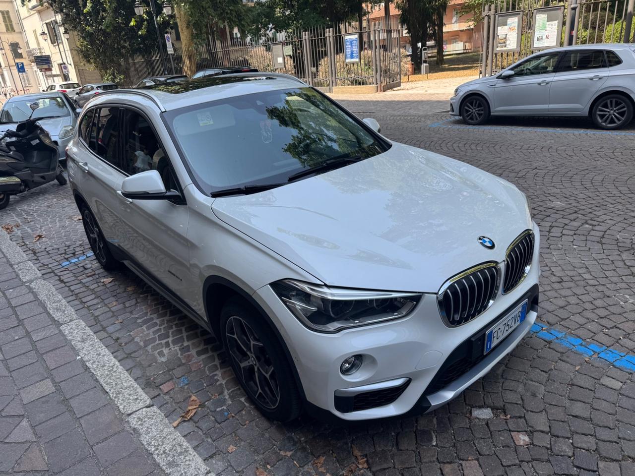Bmw X1 sDrive18d automatica full