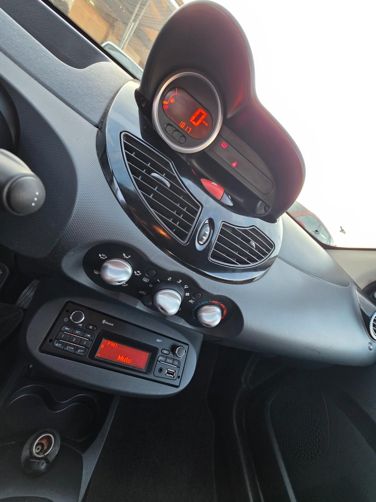 Renault Twingo 1.2 16V Night&Day