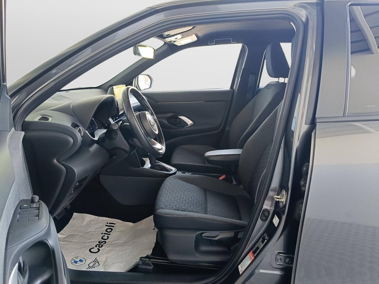 TOYOTA Yaris Cross - MY'21
