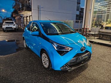 Toyota Aygo Connect 1.0 VVT-i 72 CV 5 porte