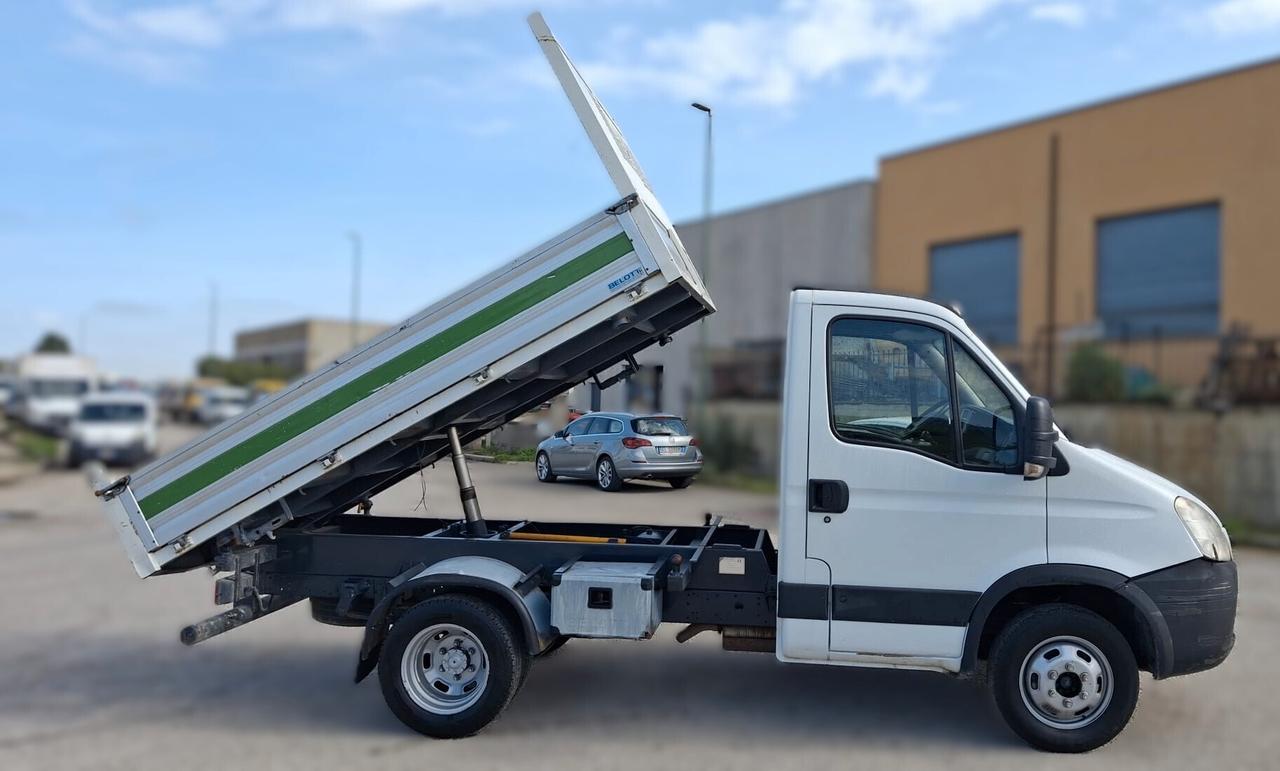 IVECO Eurocargo C12 Ribaltabile Trilaterale – Presa di Forza – 2012