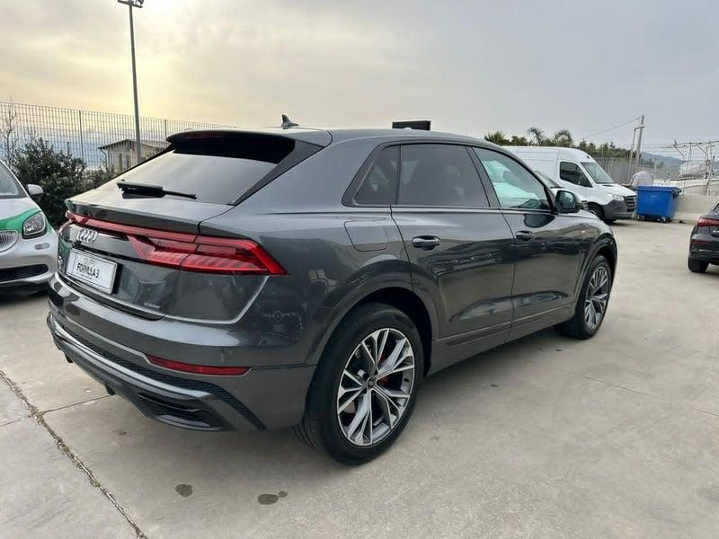 Audi Q8 50 TDI 286cv quattro tiptronic Sport