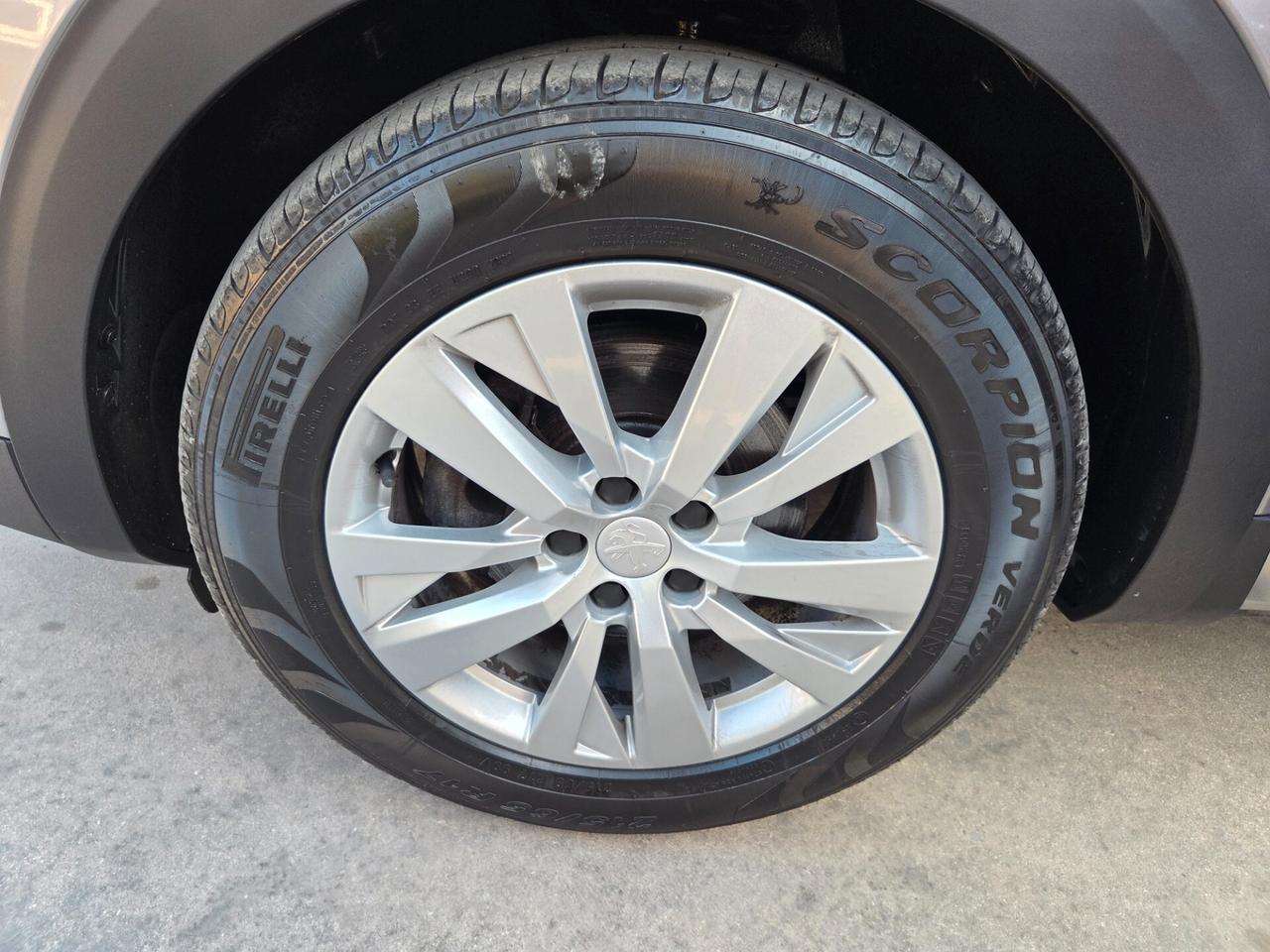 Peugeot 3008 BlueHDi 130 S&S Business - 2021