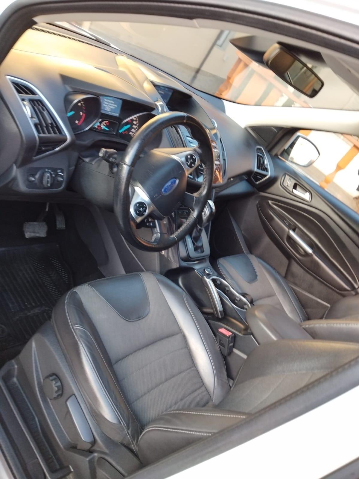 Ford Kuga 2.0 TDCI 163 CV 4WD Titanium