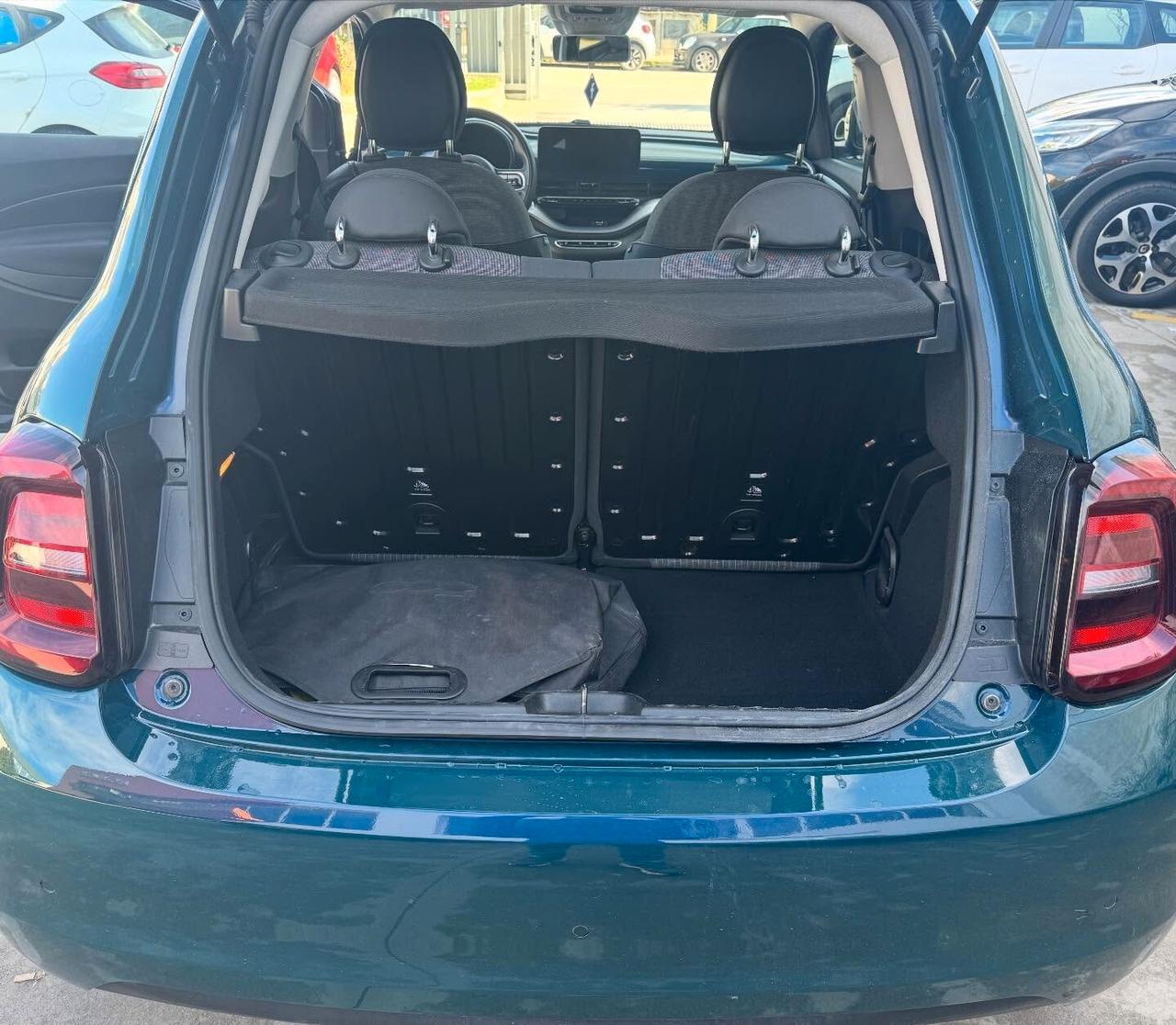 Fiat 500 500e 3+1 42 kWh Icon +