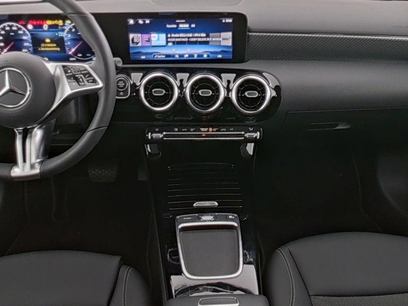 Mercedes-Benz A 180 180 Automatic Progressive Advanced