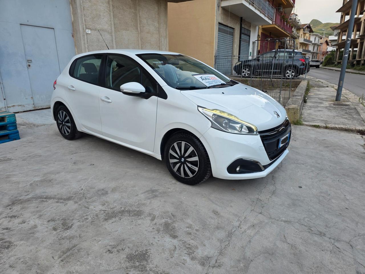 Peugeot 208 BlueHDi 75 5 porte Active