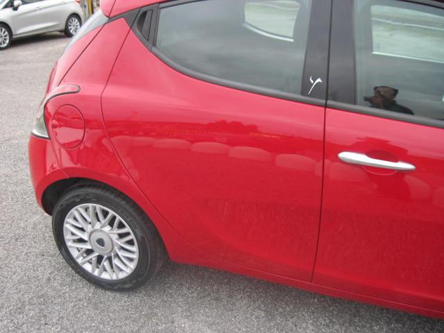 Lancia Ypsilon 1.3 MJT 16V 95 CV 5 porte GARANZIA
