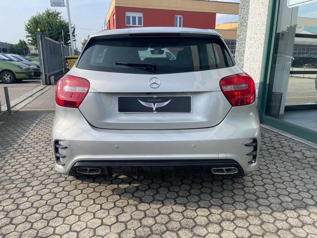 MERCEDES-BENZ A 200 Premium