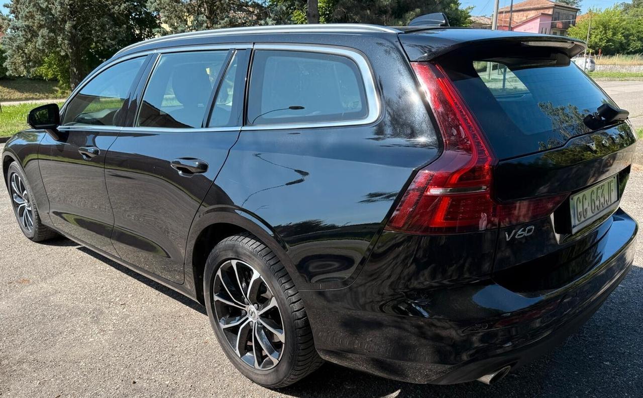 Volvo V60 B4 (d) Geartronic Momentum Pro Business PILOT ASSIST