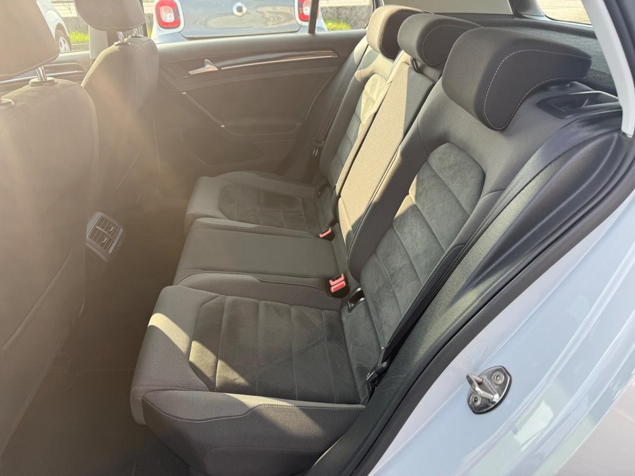 Volkswagen Golf 2.0 TDI DSG 5p. Executive BlueMotion Technology