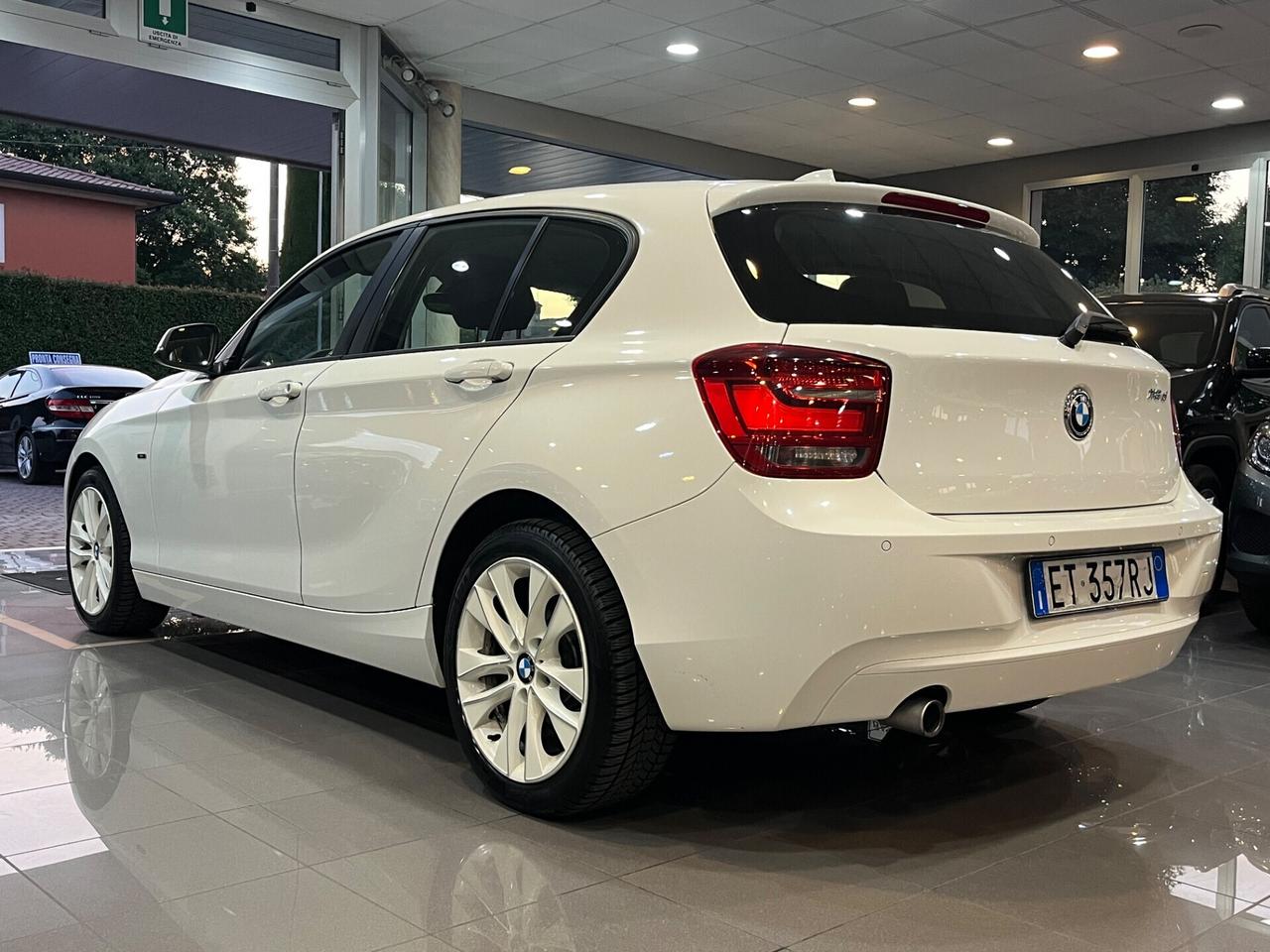 Bmw 118 118d 5p. Unique
