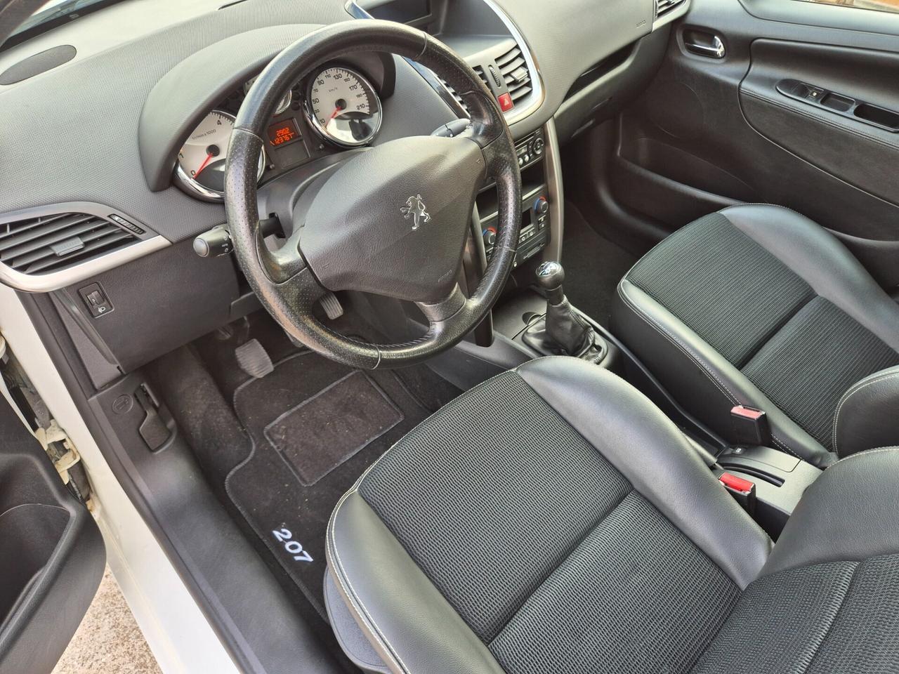 Peugeot 207 1.6 8V HDi 93CV SW Ciel Allure neopate