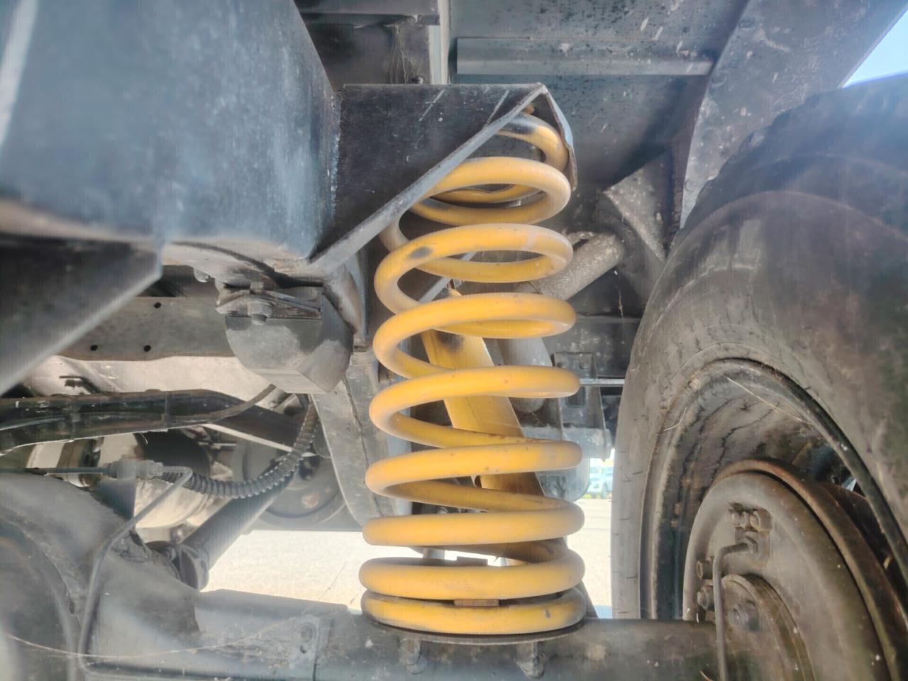 Land Rover Defender 9.0 2.5 Td5 -AUTOCARRO